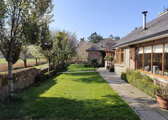 Farm House Cottage 펜션